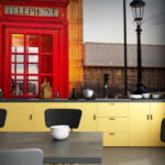 Fotomurales Cabina telefónica roja en una ciudad