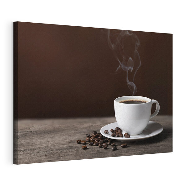 Cuadros Taza de café humeante con granos