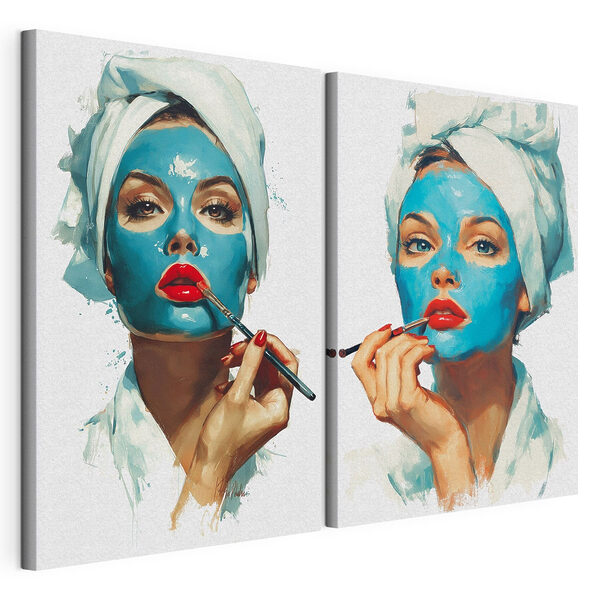 Collage de una mujer aplicándose una mascarilla azul Lámina modular sobre lienzo Collage de una mujer aplicándose una mascarilla azul